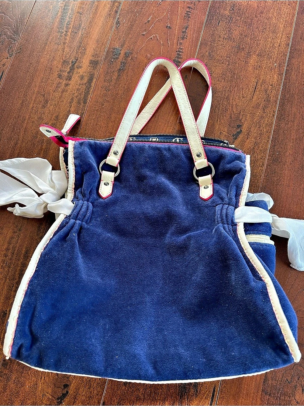 Juicy Couture Shoulder Bag Tote in Blue & White - Picture 2 of 6